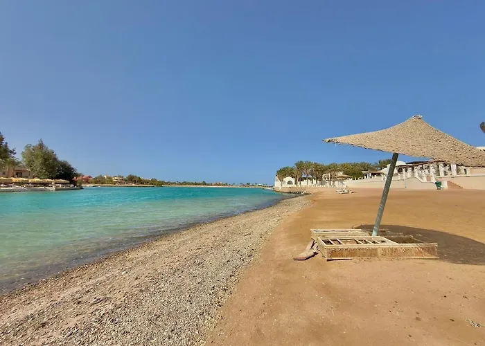 Sunlit & Unique 4br Gouna Hills Pool Lagoon *
