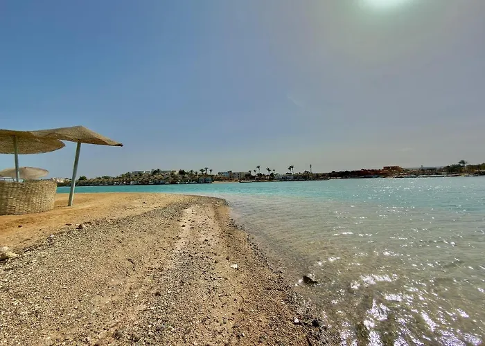 Sunlit & Unique 4br Gouna Hills Pool Lagoon *