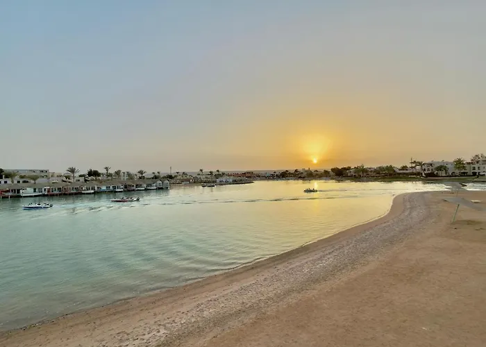 Sunlit & Unique 4br Gouna Hills Pool Lagoon