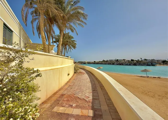 Sunlit & Unique 4br Gouna Hills Pool Lagoon *