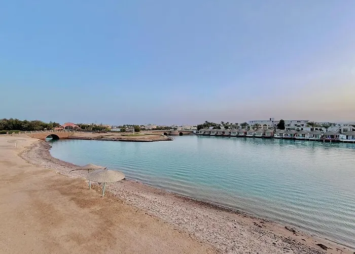 Sunlit & Unique 4br Gouna Hills Pool Lagoon Villa Hurgada