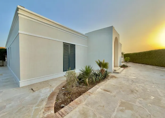 Villa Sunlit & Unique 4br Gouna Hills Pool Lagoon