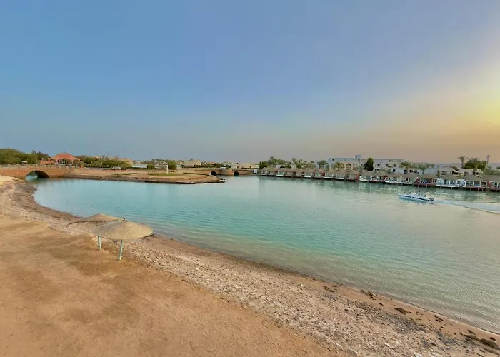 Sunlit & Unique 4br Gouna Hills Pool Lagoon