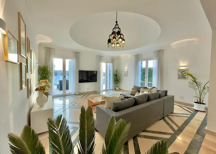 Villa Sunlit & Unique 4br Gouna Hills Pool Lagoon *
