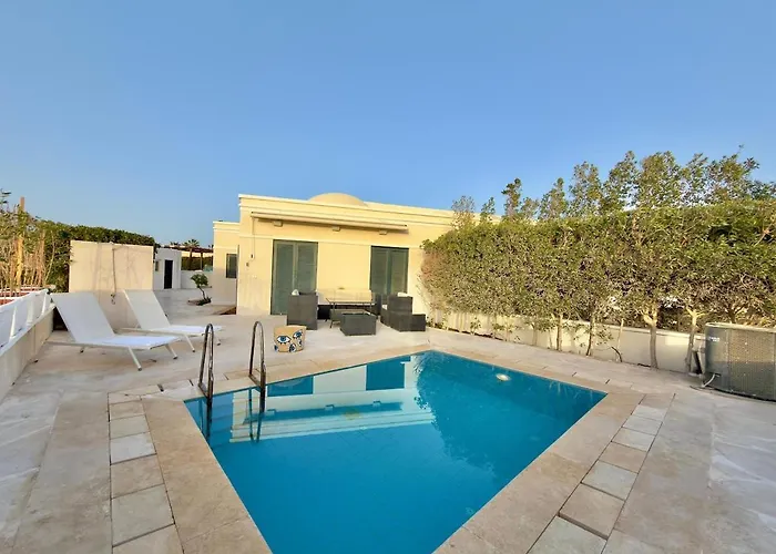 Sunlit & Unique 4br Gouna Hills Pool Lagoon